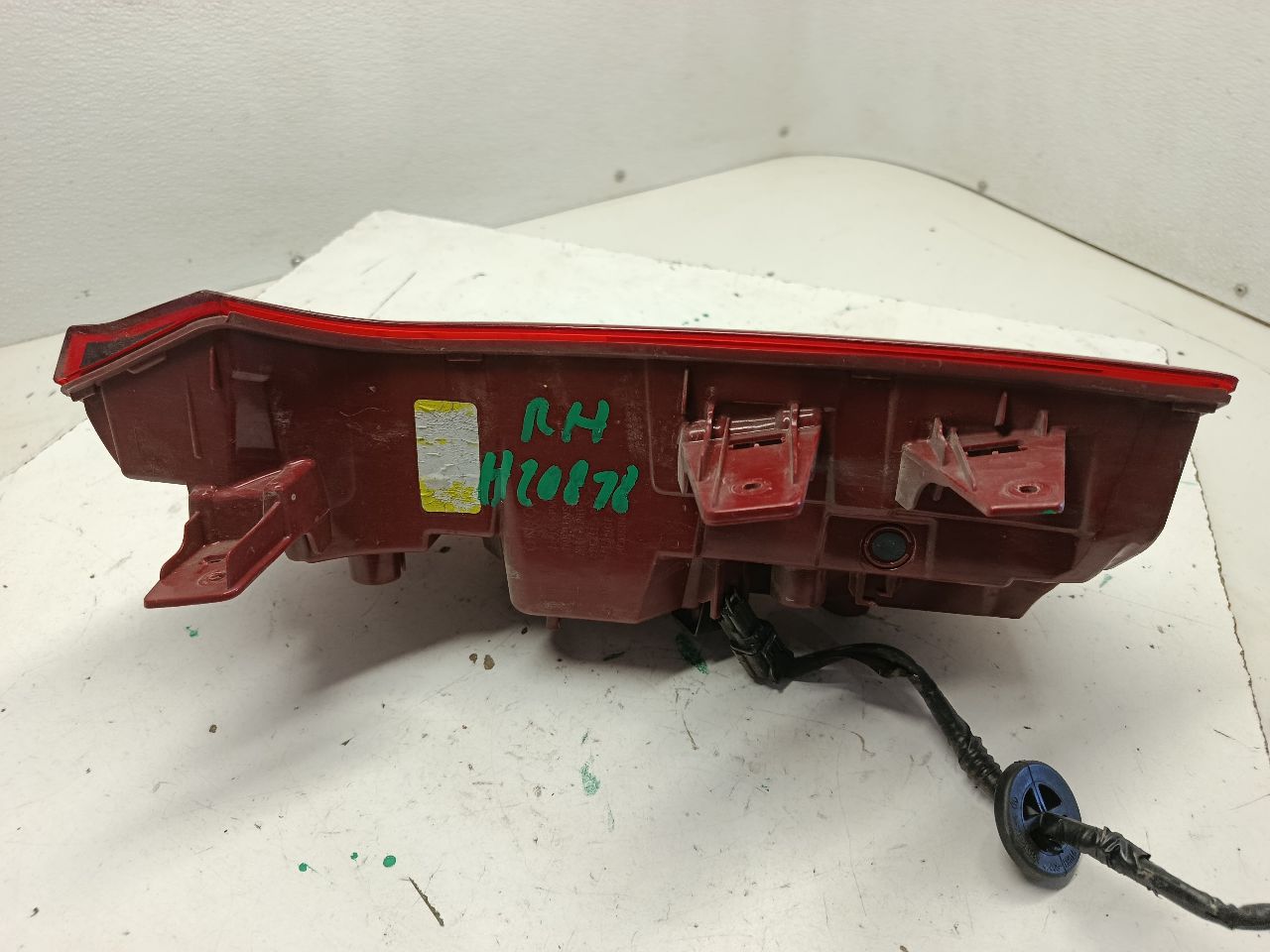 Part image 3