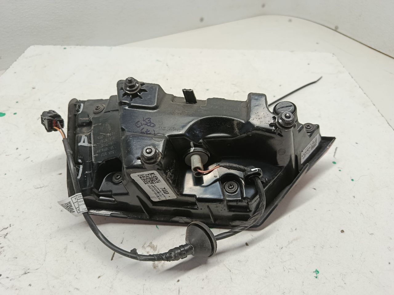 Part image 3
