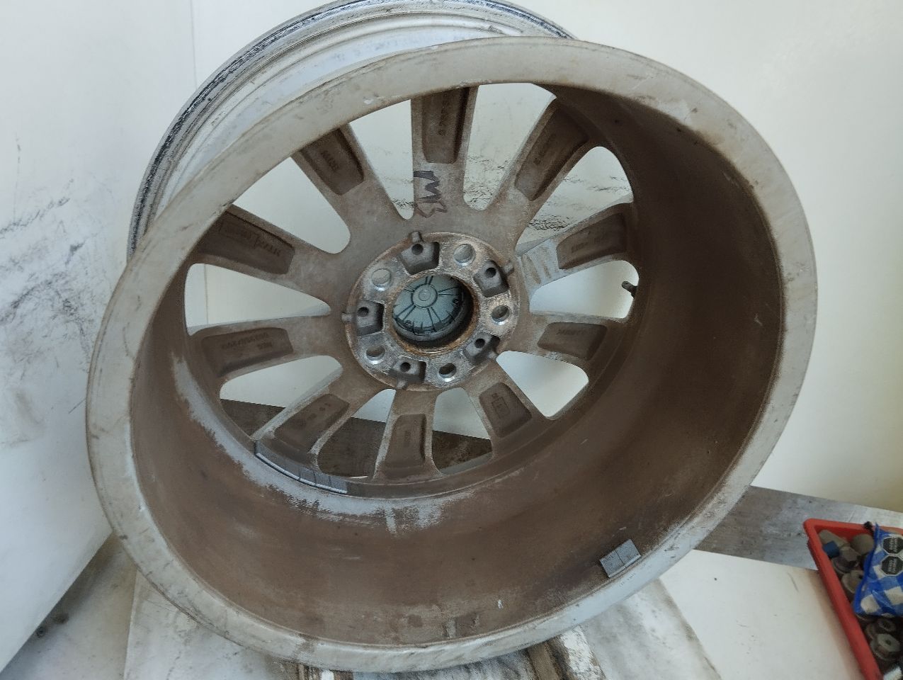 Part image 3