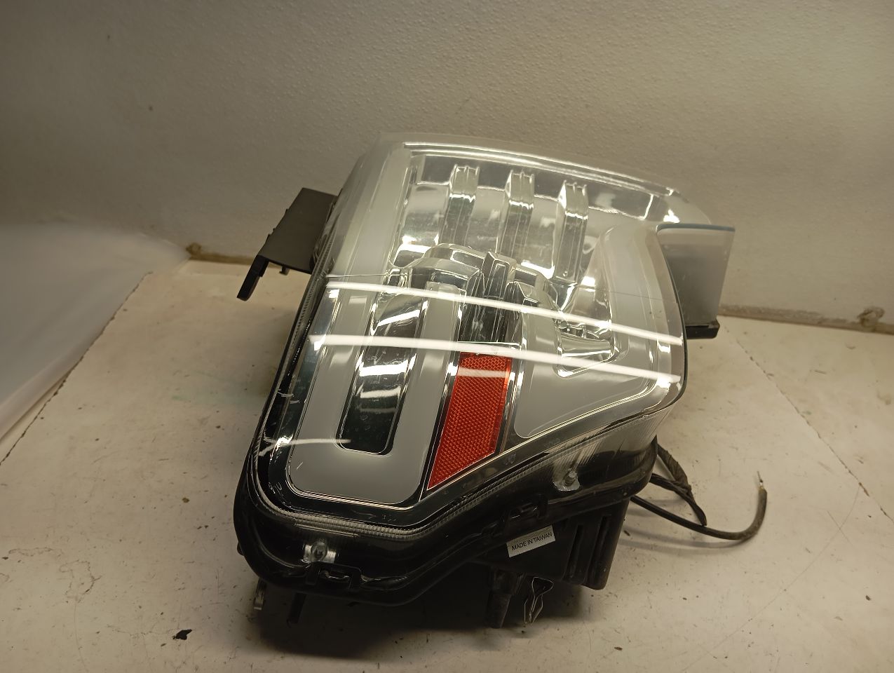 Part image 4