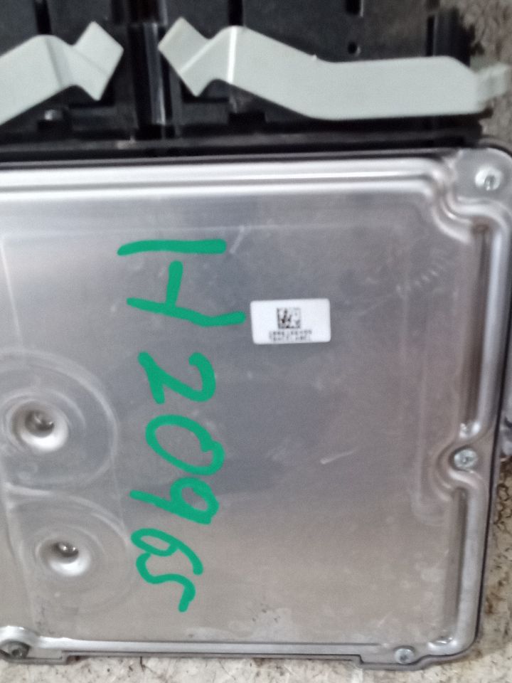 Part image 7