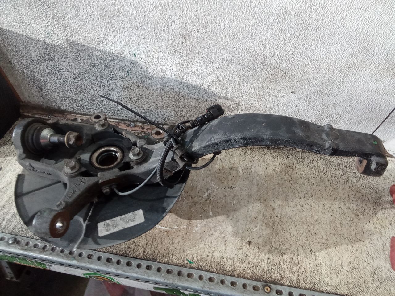 Part image 3