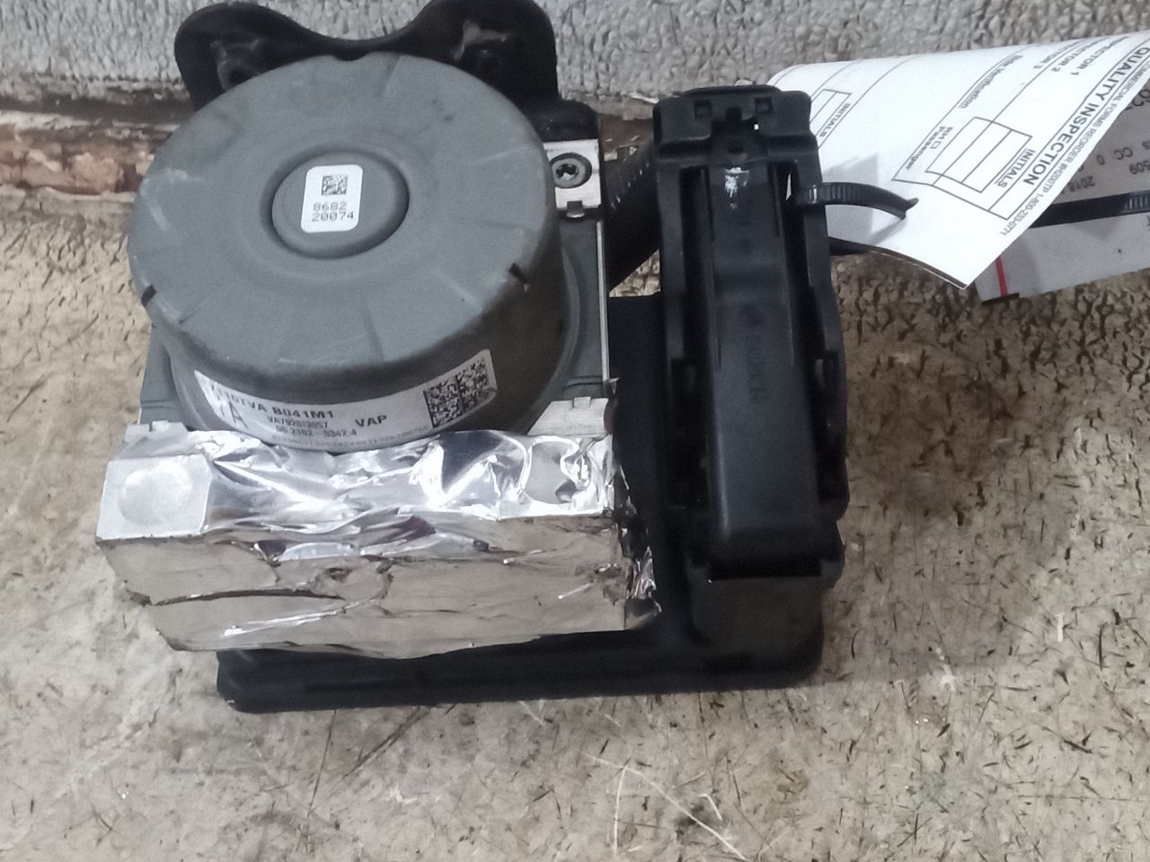 Part image 4