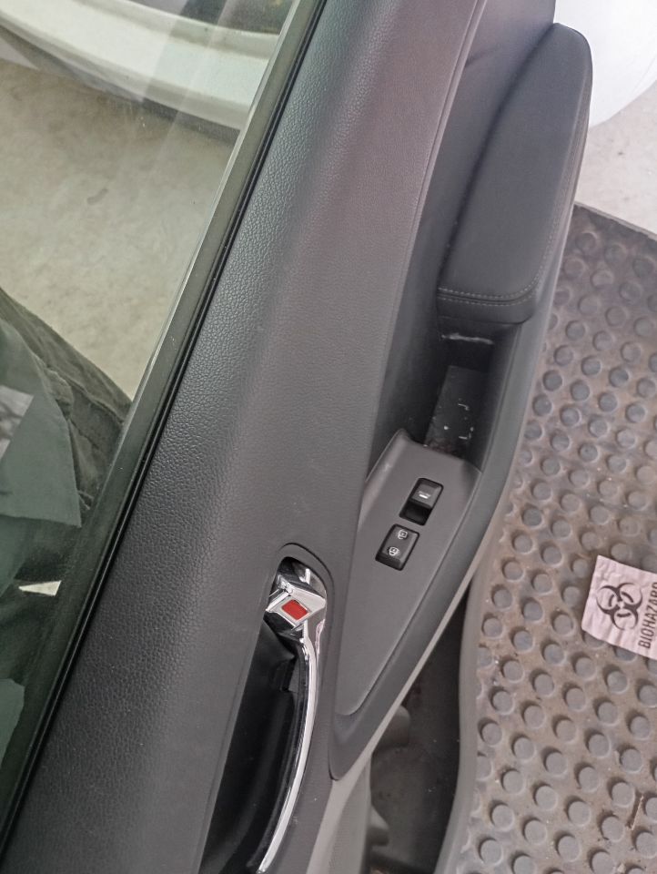 Part image 10