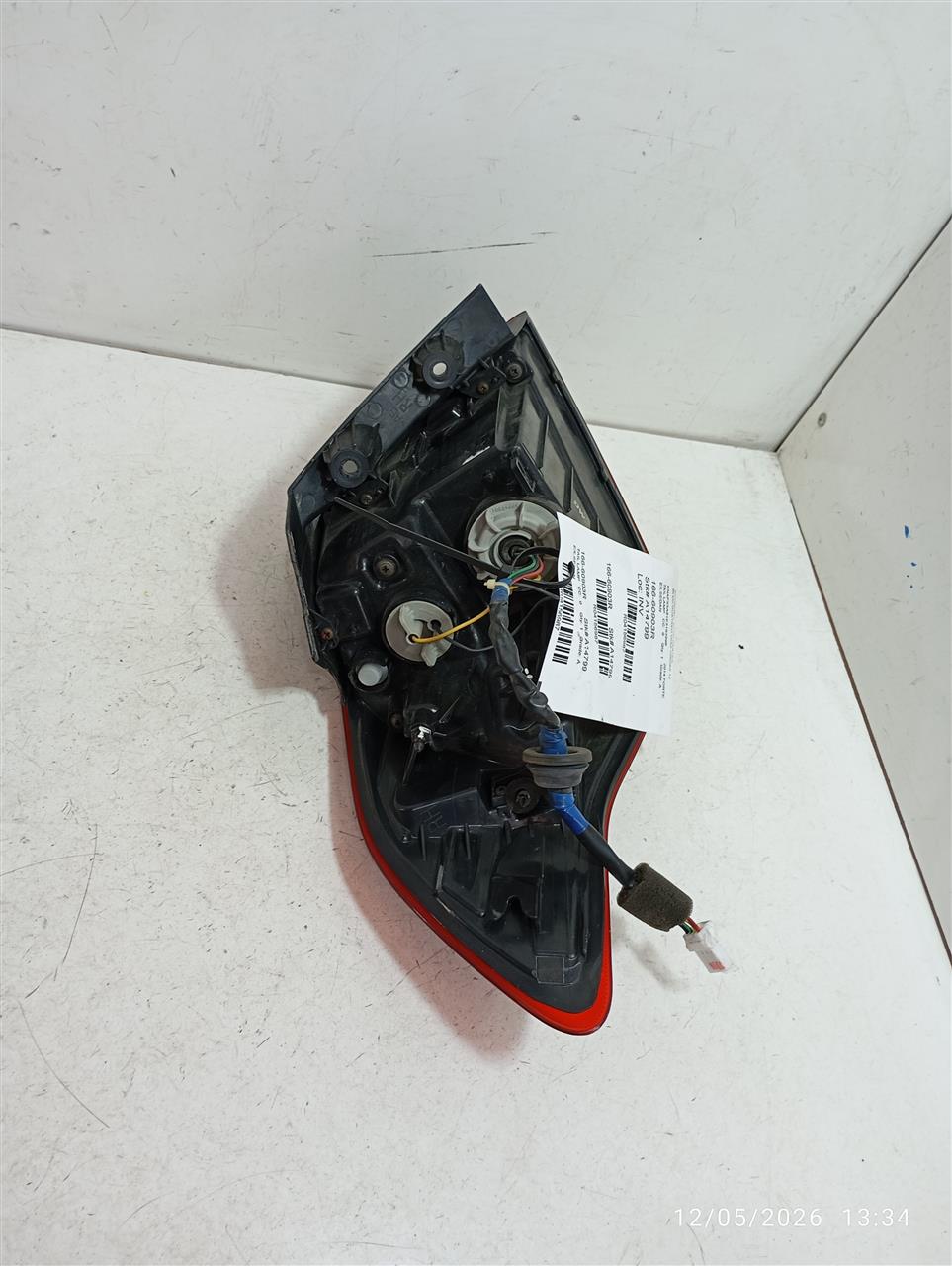 Part image 3