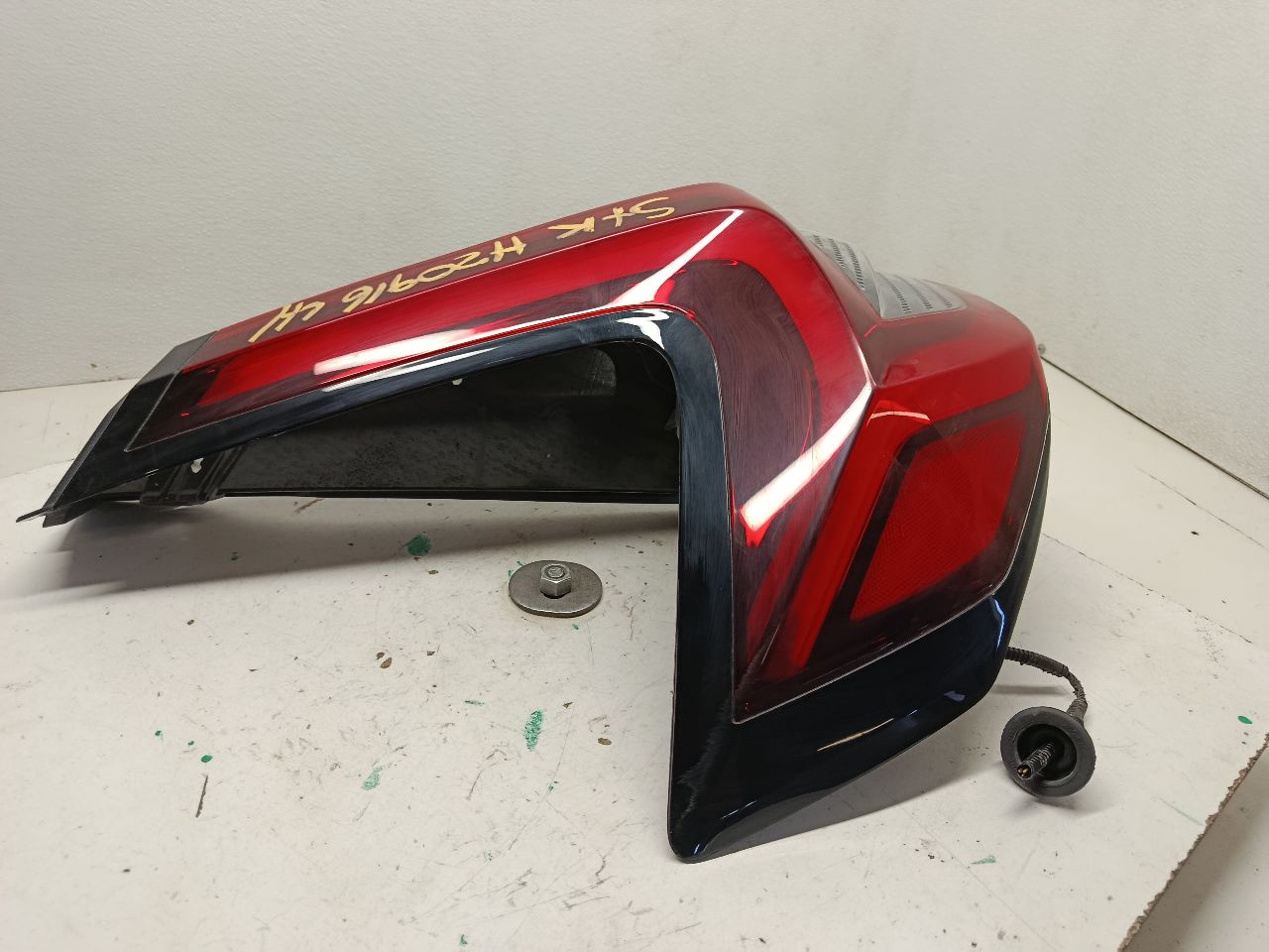 Part image 4