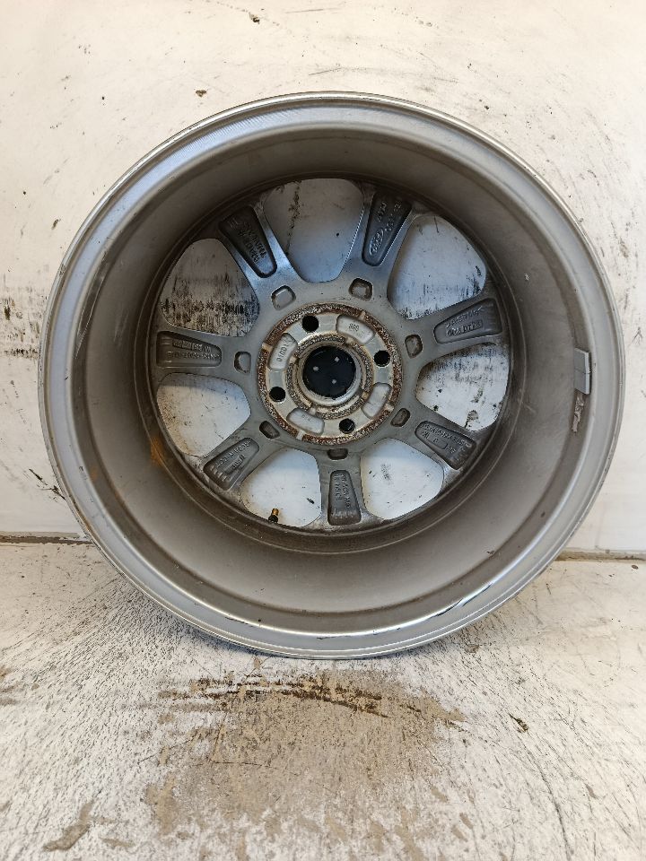 Part image 3