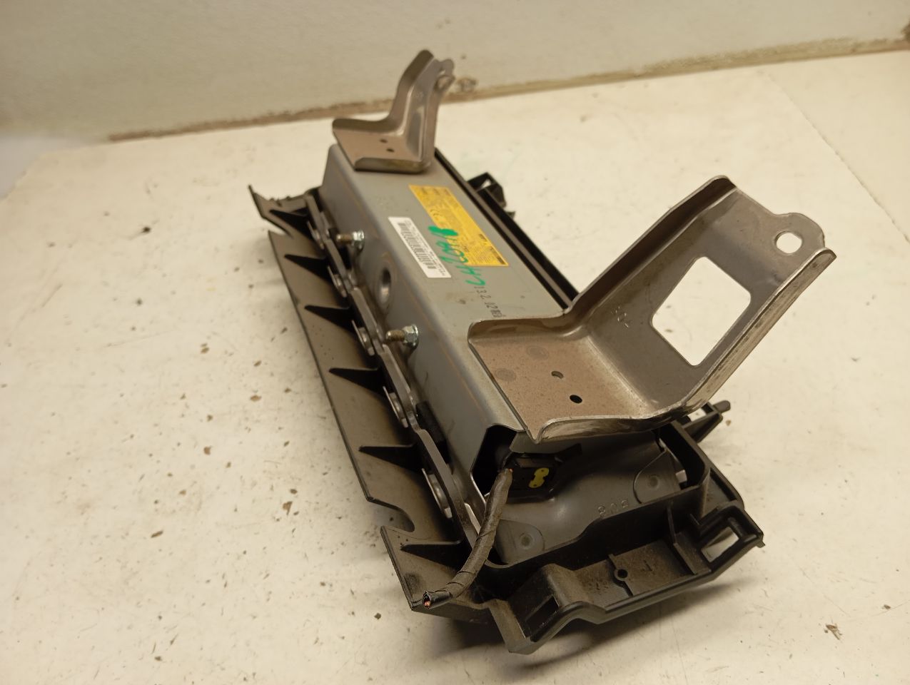 Part image 3