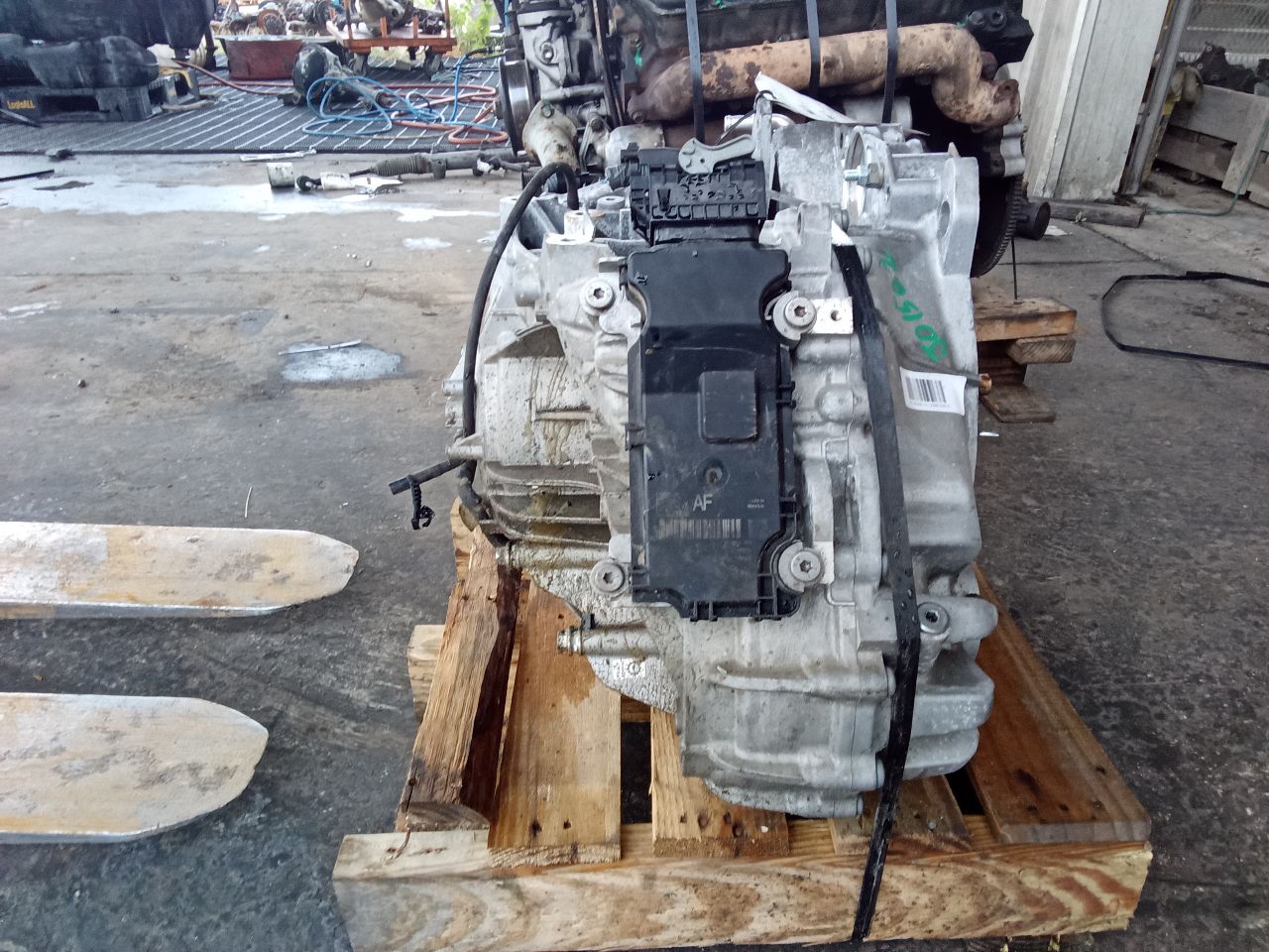 Part image 12