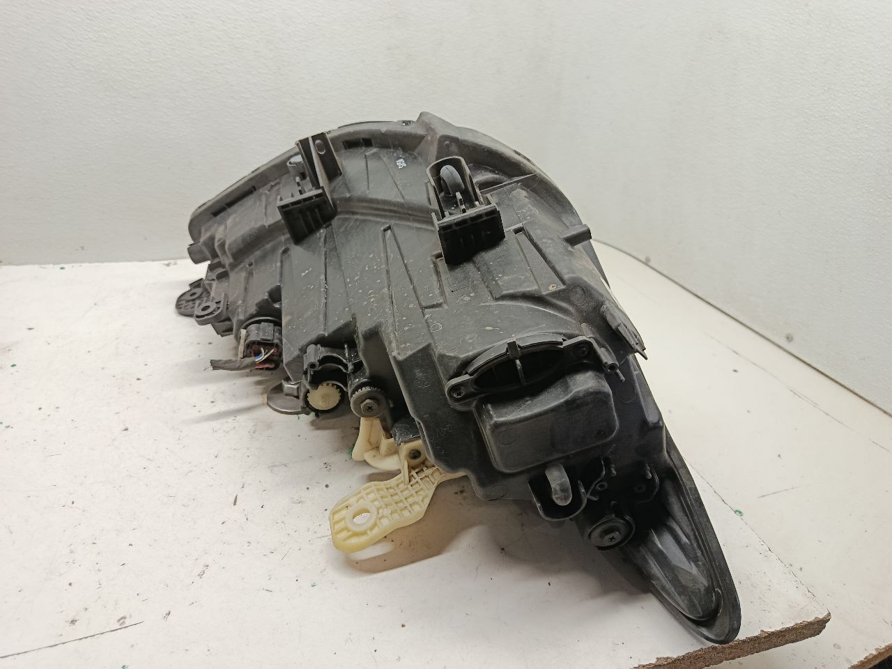 Part image 8