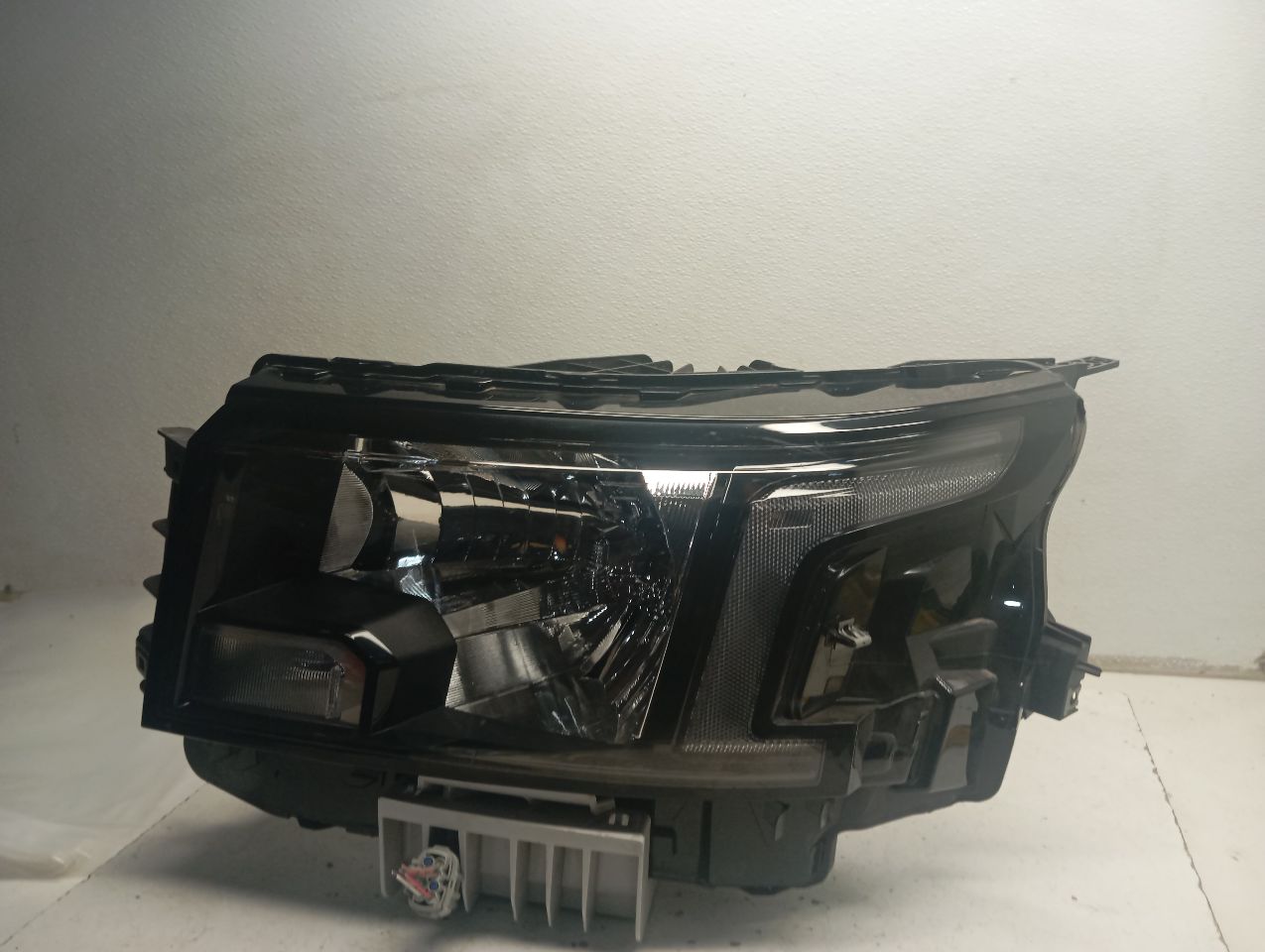 2025 Nissan FRONTIER Headlamp Assembly