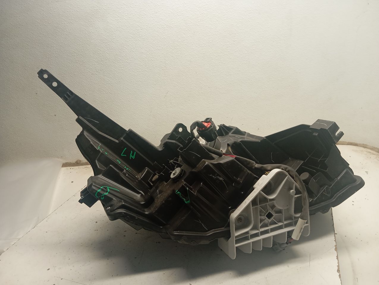 Part image 7