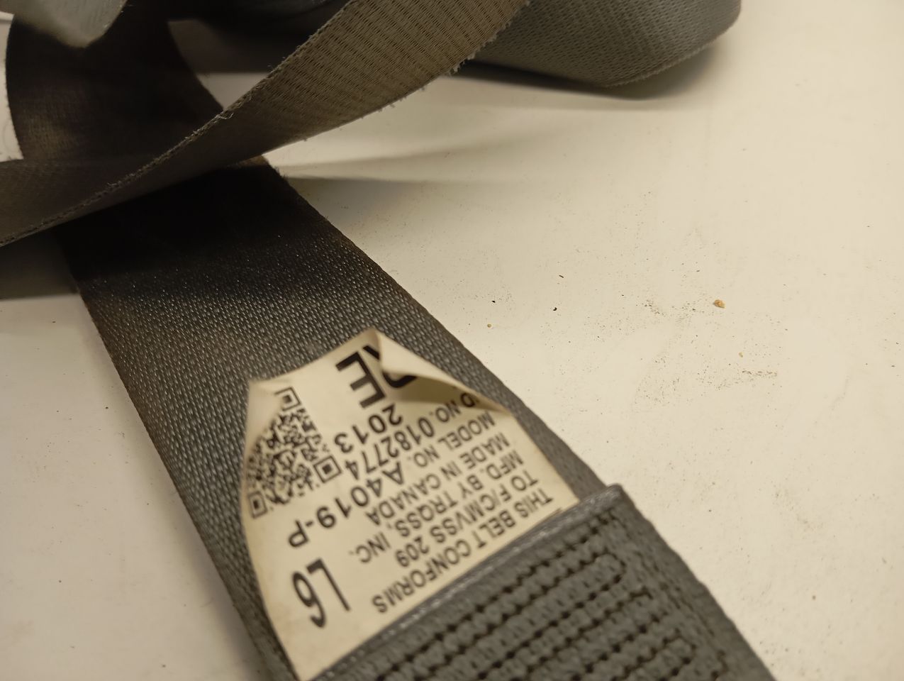 Used 2014 Toyota COROLLA retractor - Stock #H21003