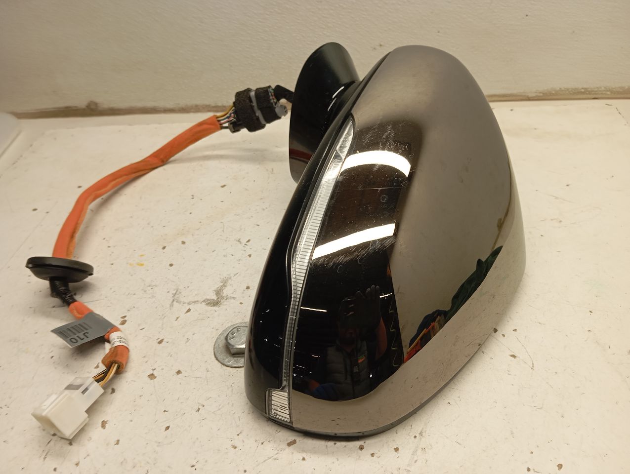 Part image 7