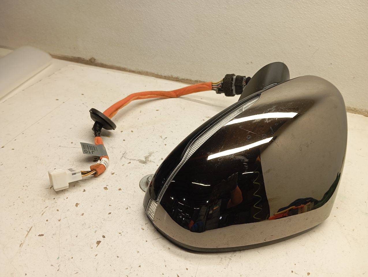 Part image 8