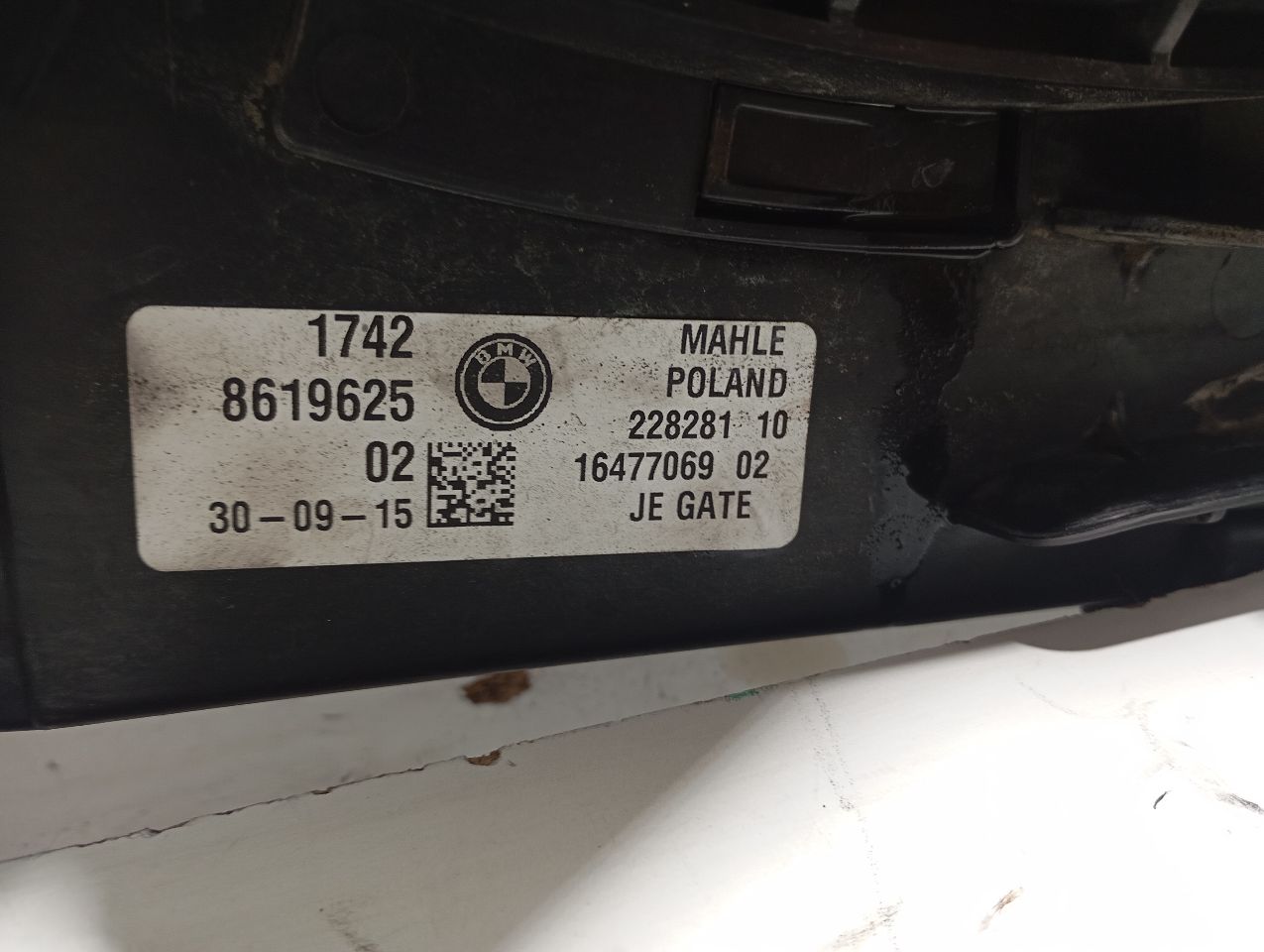 Part image 3