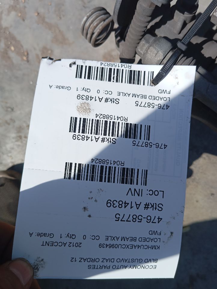 2012 Hyundai ACCENT Loaded Beam Axle