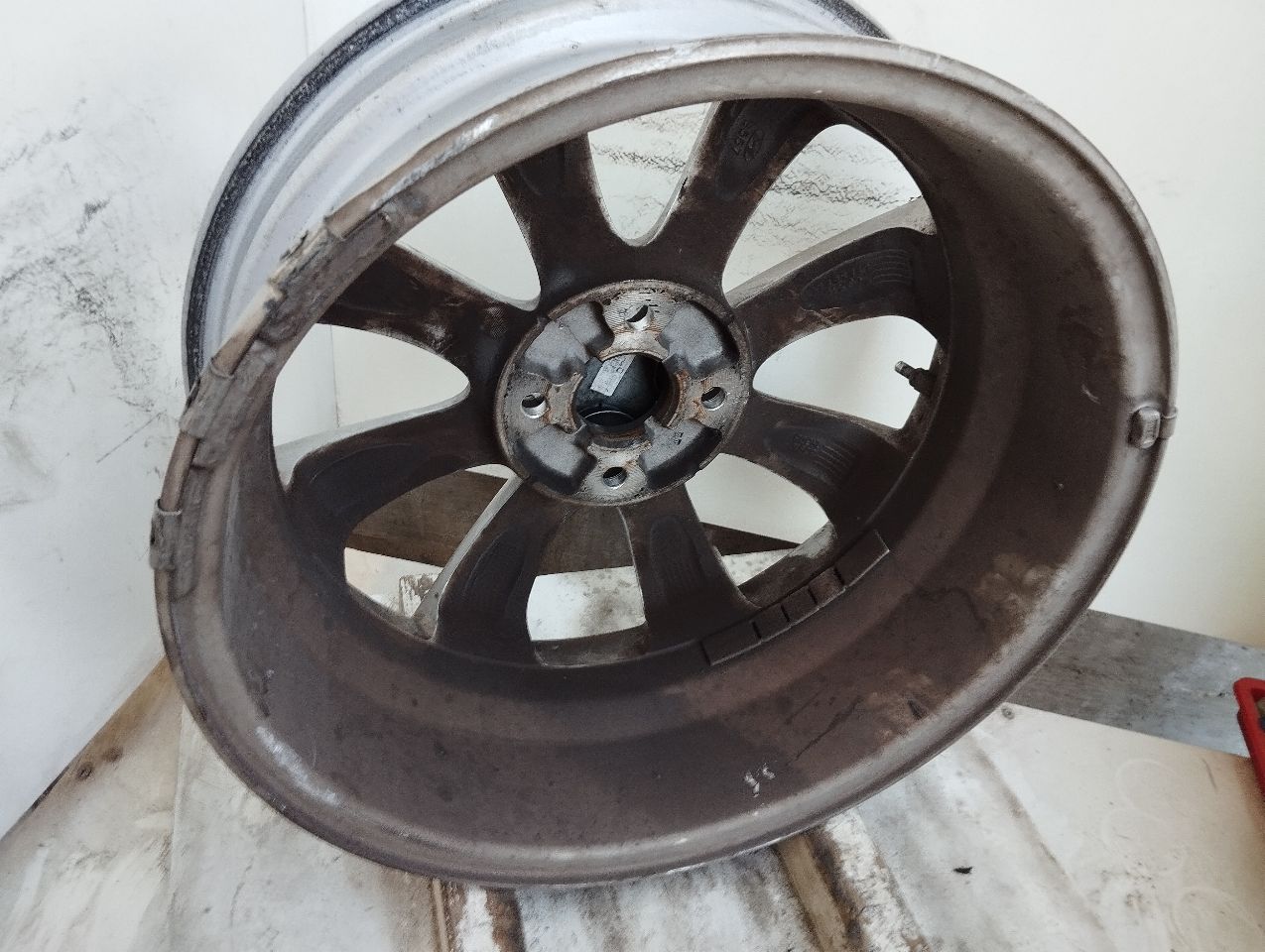 Part image 3