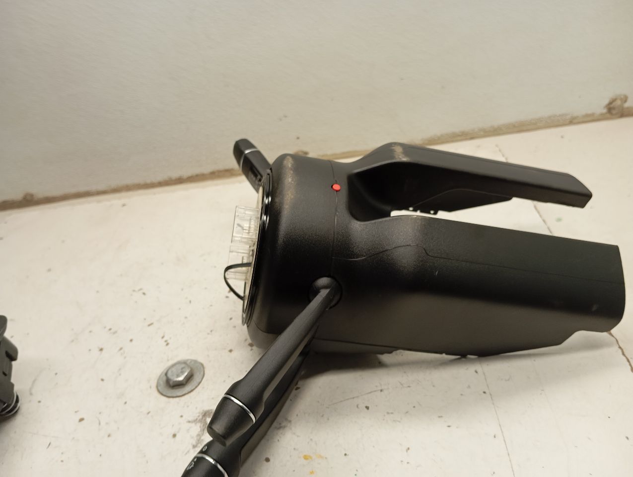 Part image 9