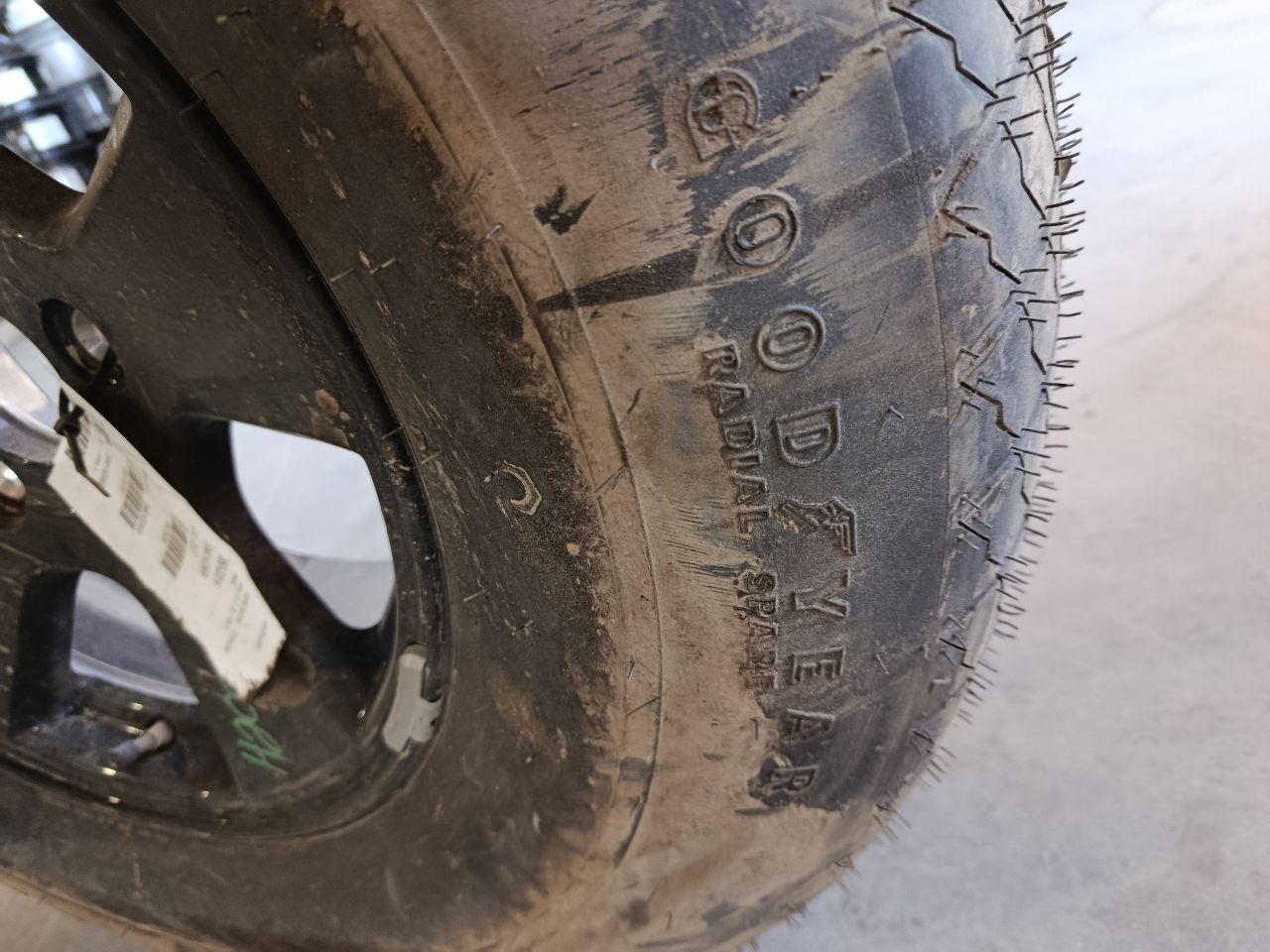 Part image 3