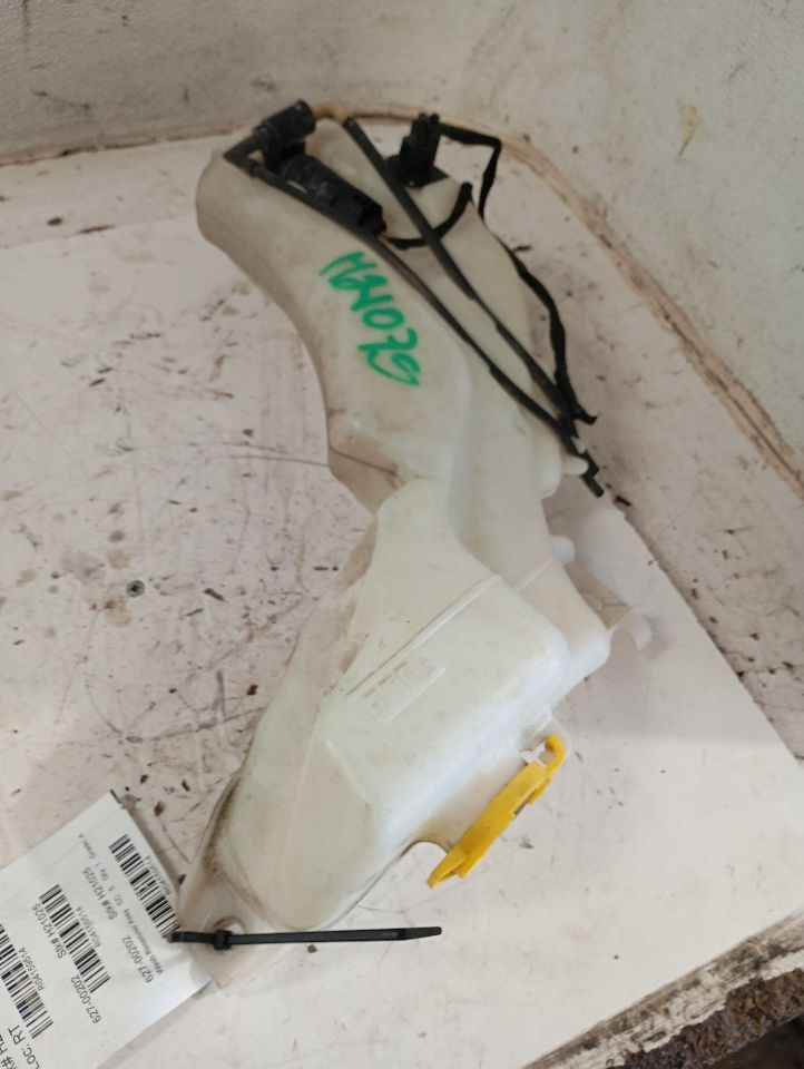2017 Chrysler JOURNEY Wash Reservoir Assy