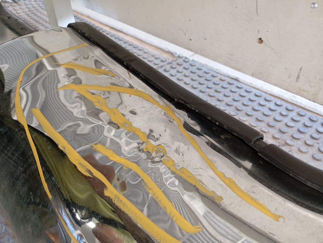 Part image 10