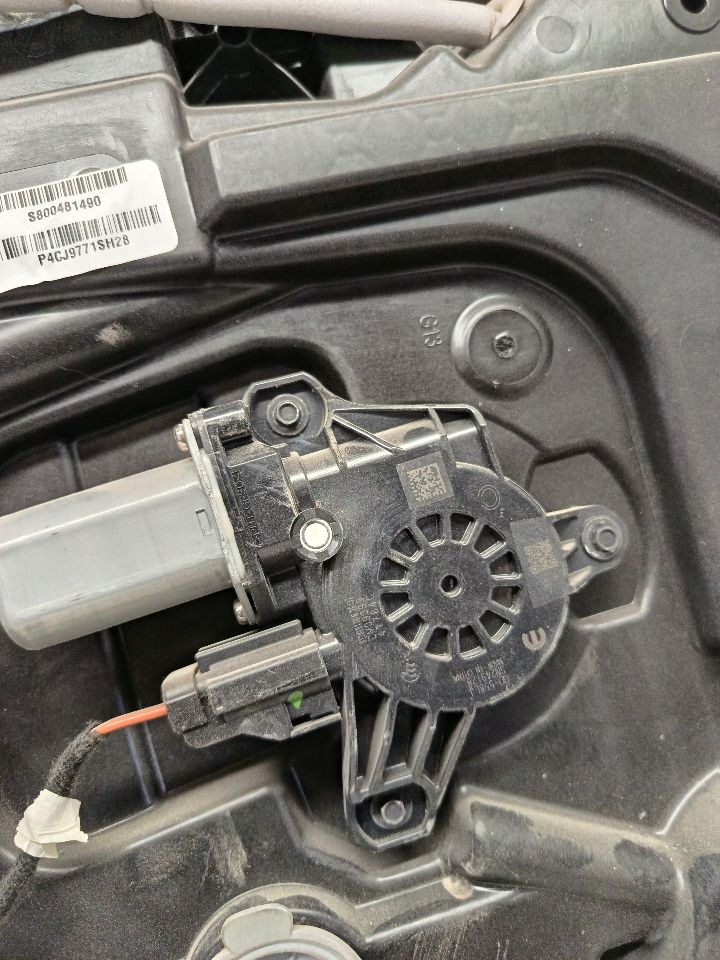 Part image 4