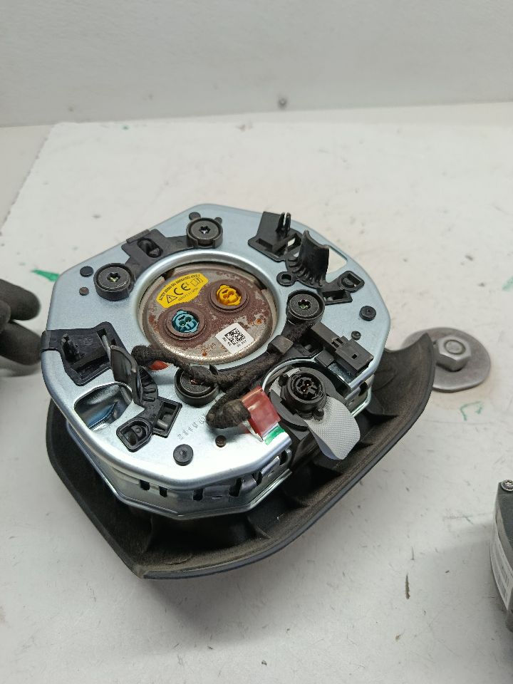 Part image 9