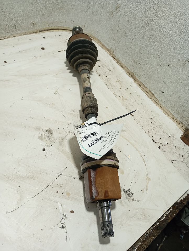 2016 Honda HR-V Axle Shaft