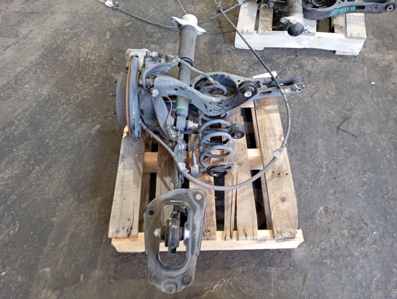 Part image 3