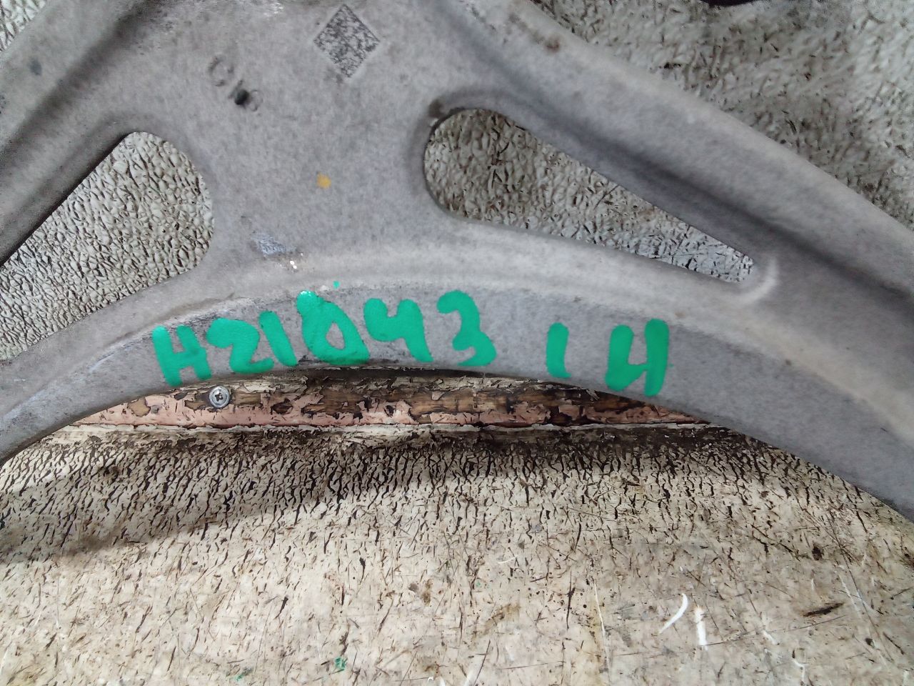 Part image 4