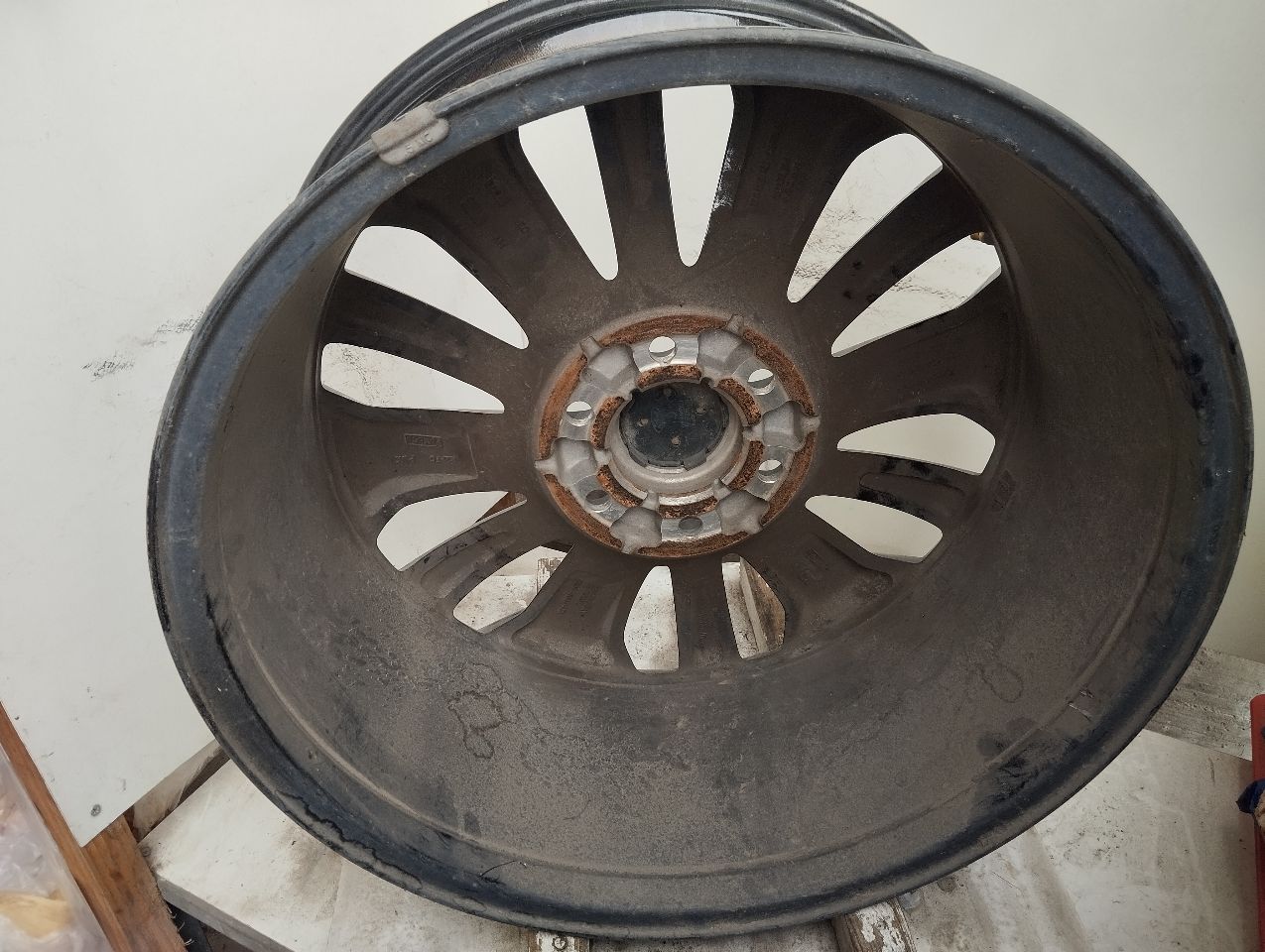 Part image 3