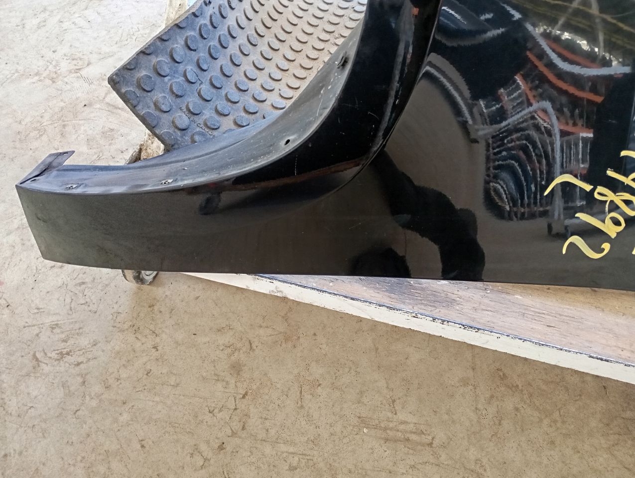 Part image 11