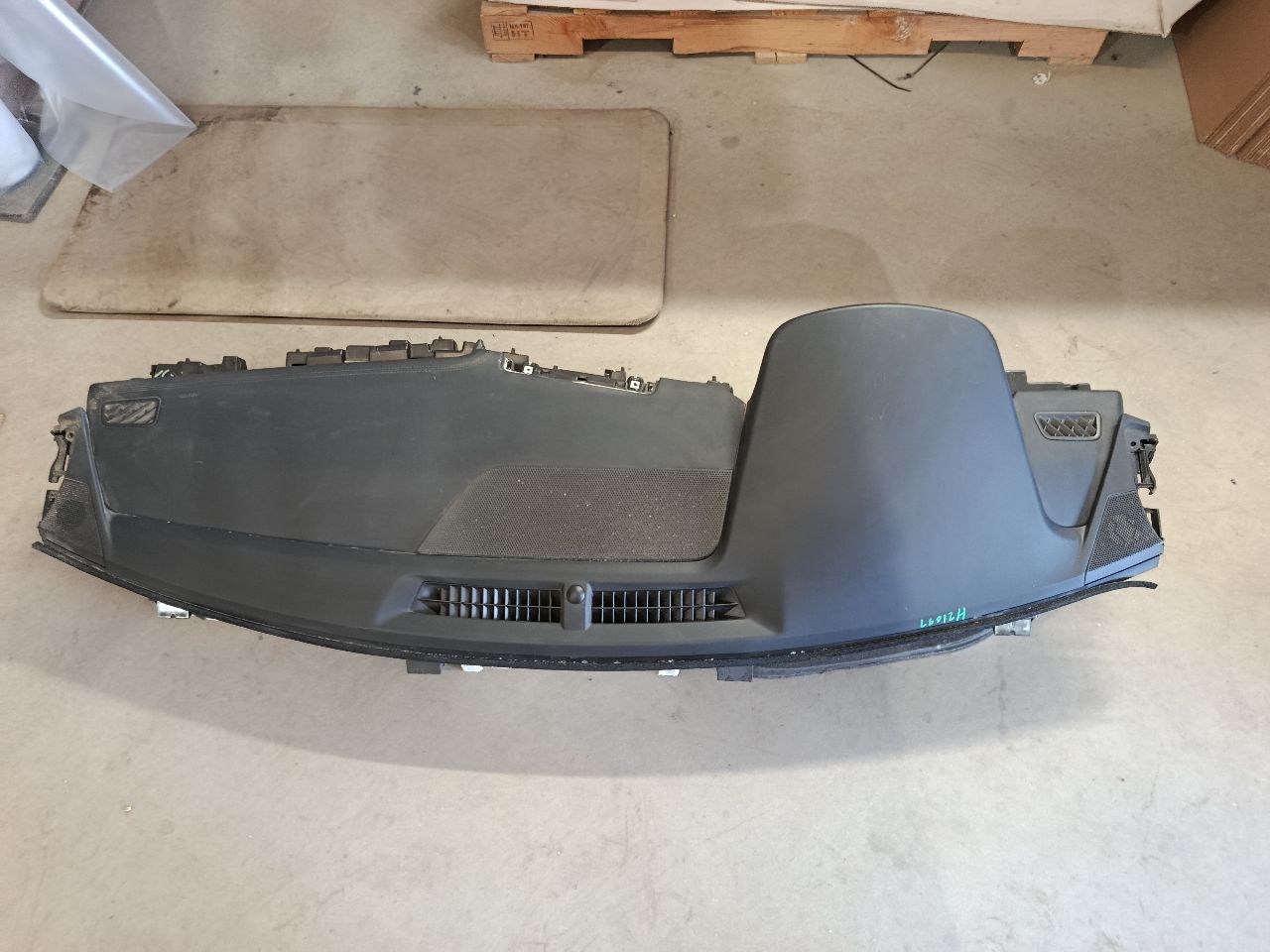 Part image 1