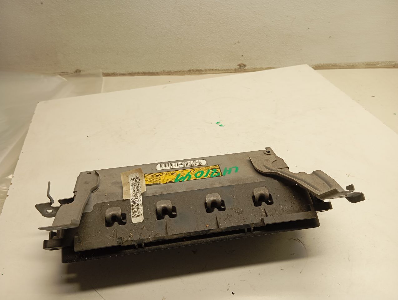 Part image 1