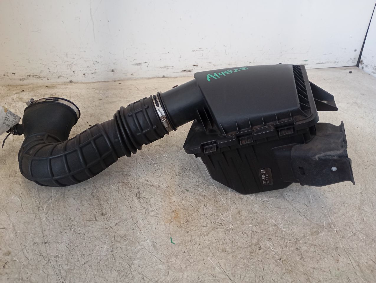 Part image 3