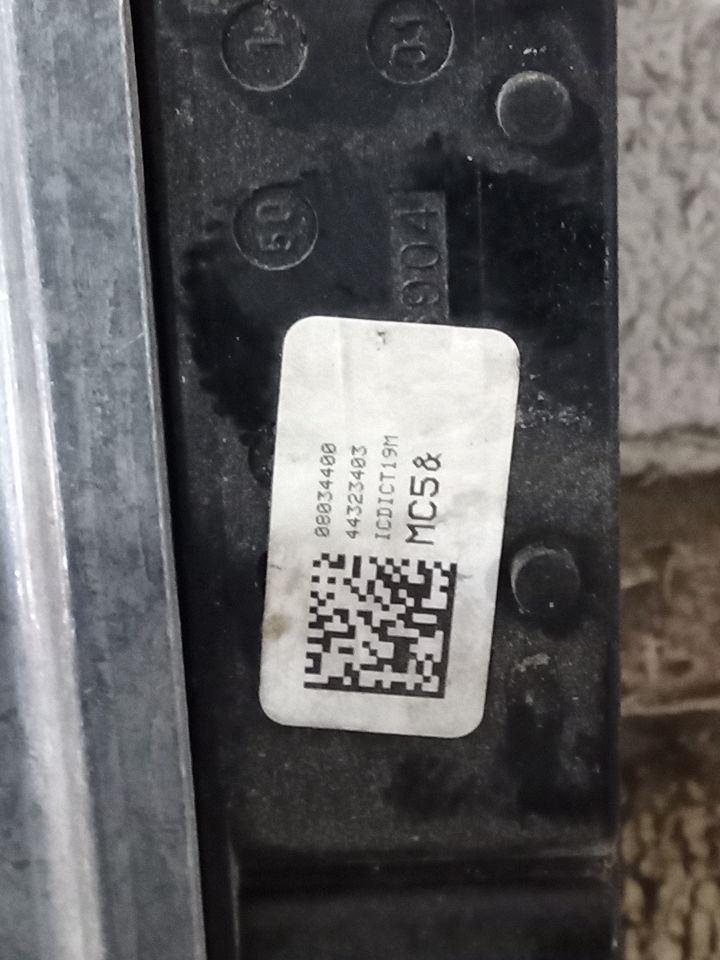 Part image 5