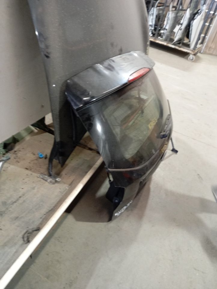 Part image 3