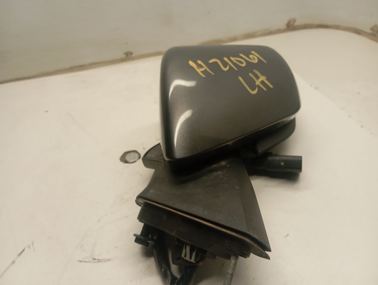 Part image 3