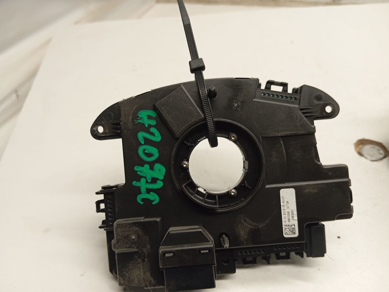 Part image 4