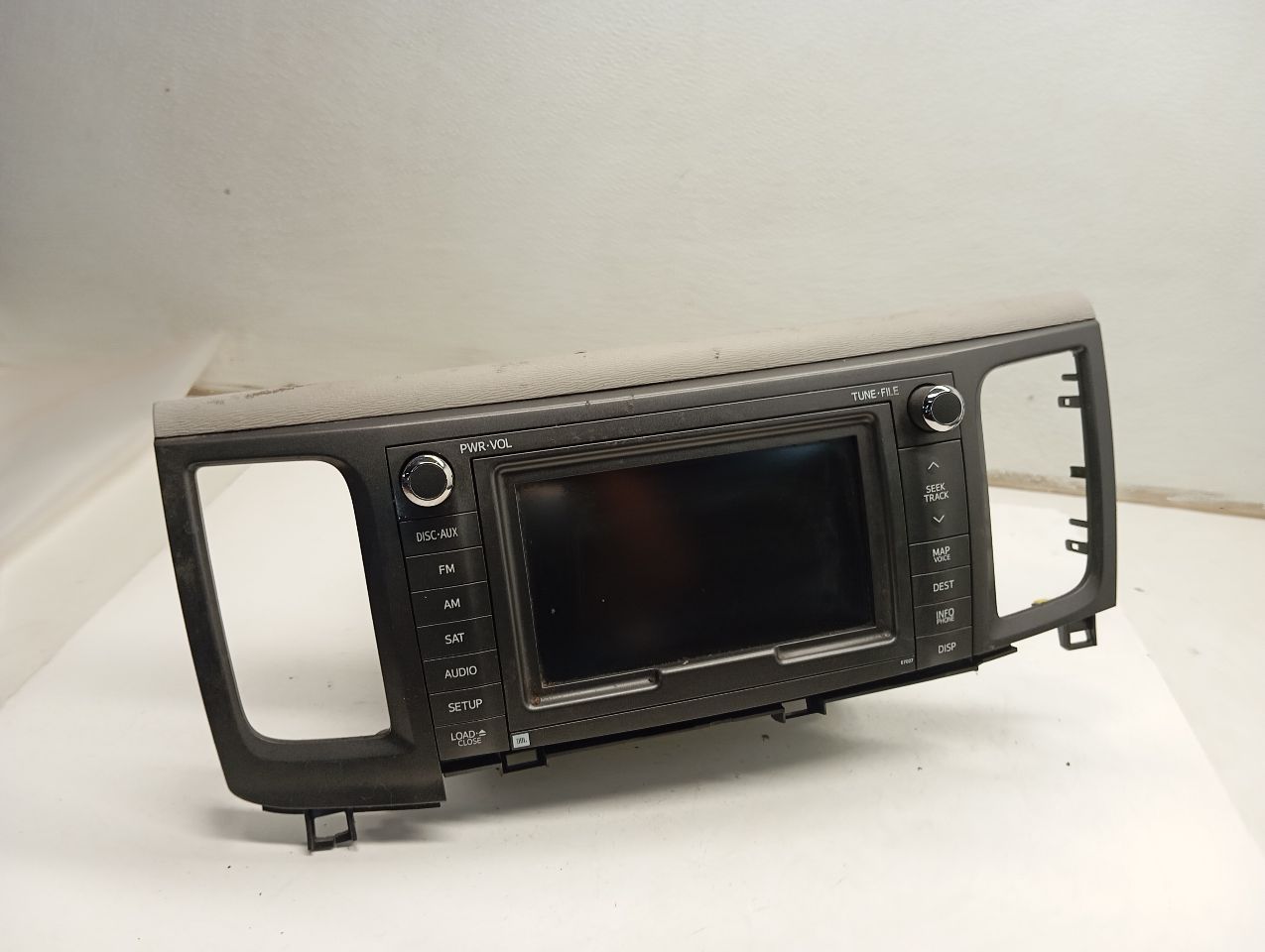 Used 2013 Toyota SIENNA ID E7027 on radio face - Stock #H20976