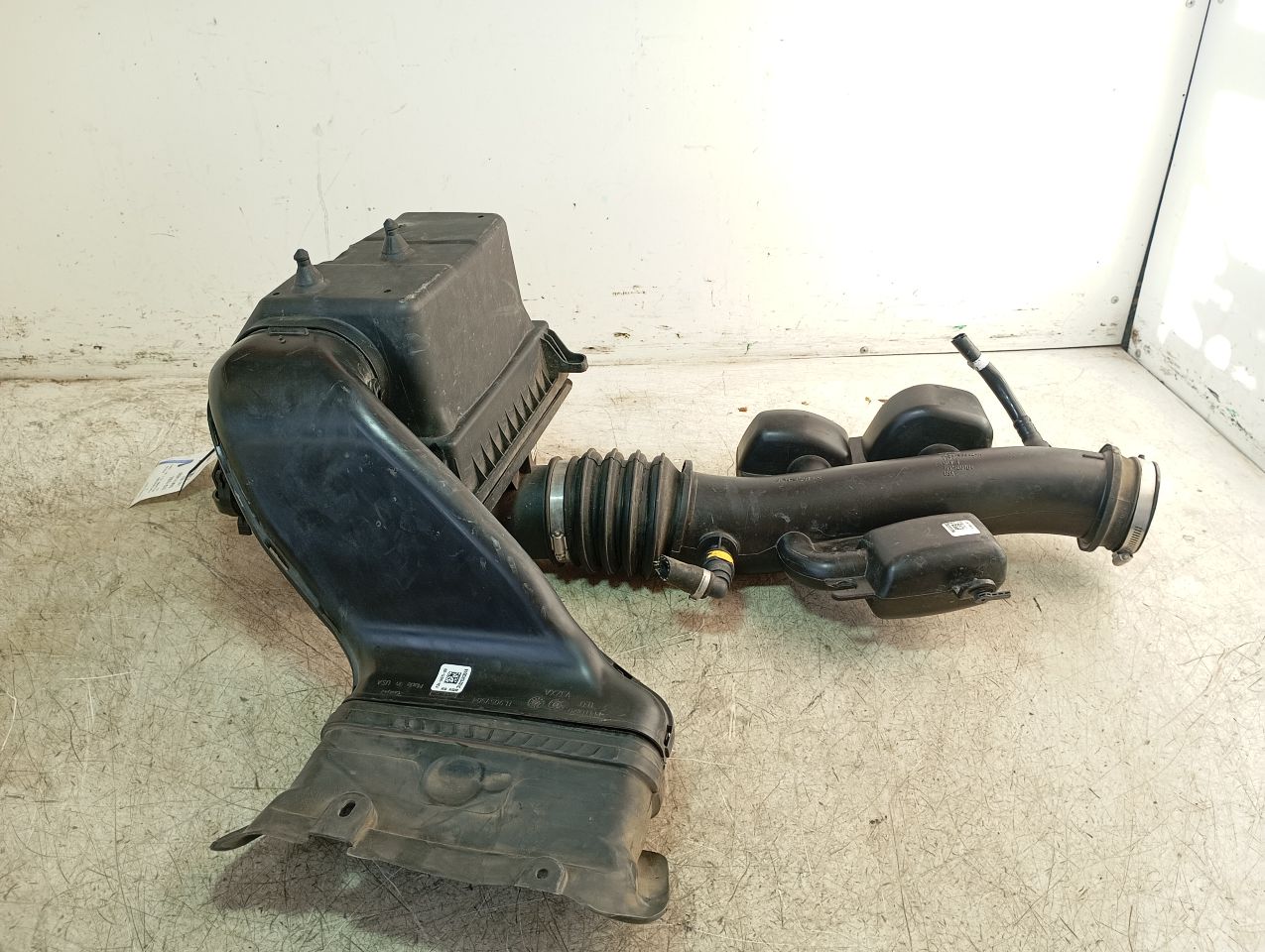 Part image 4