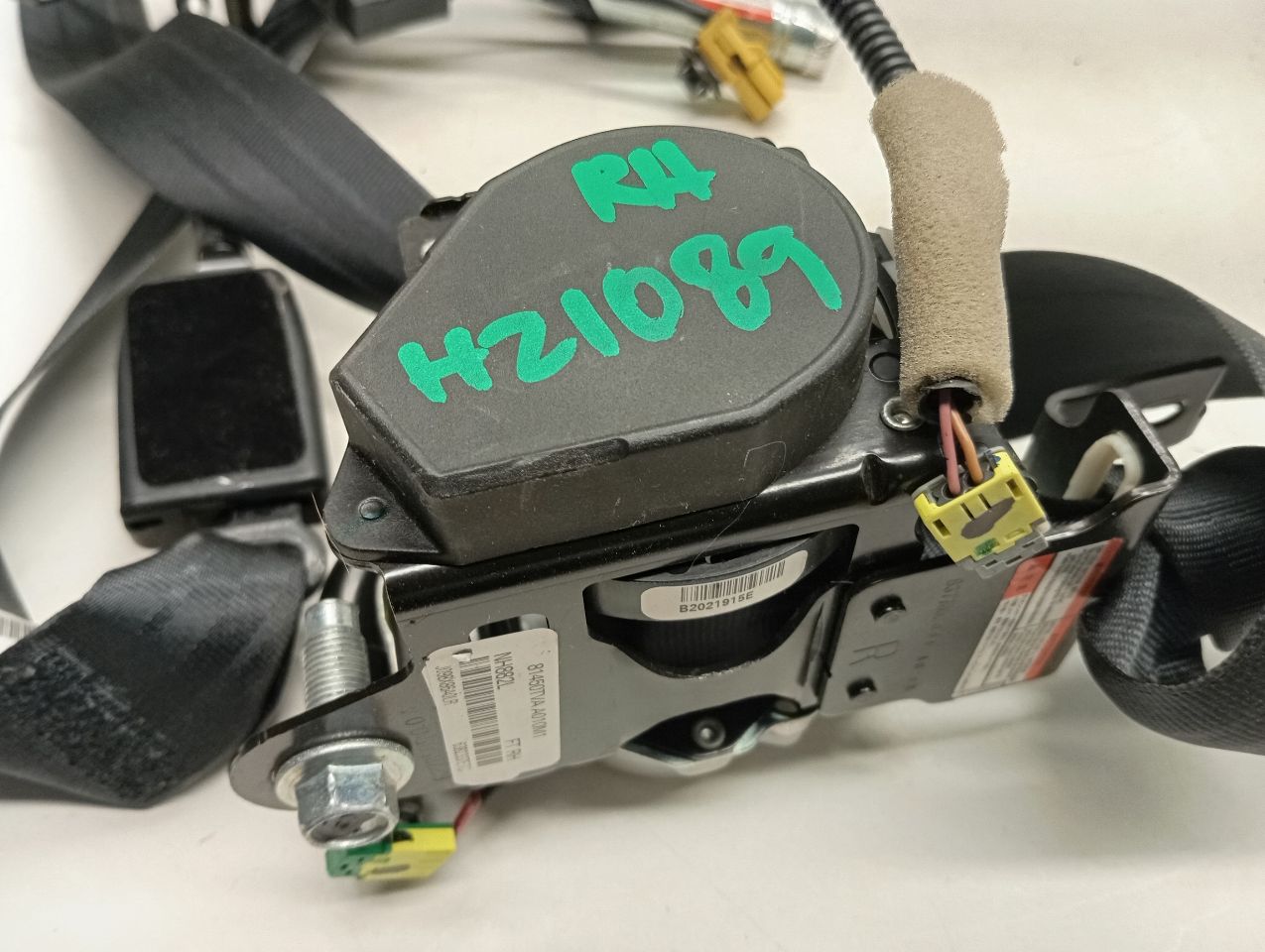 Part image 3