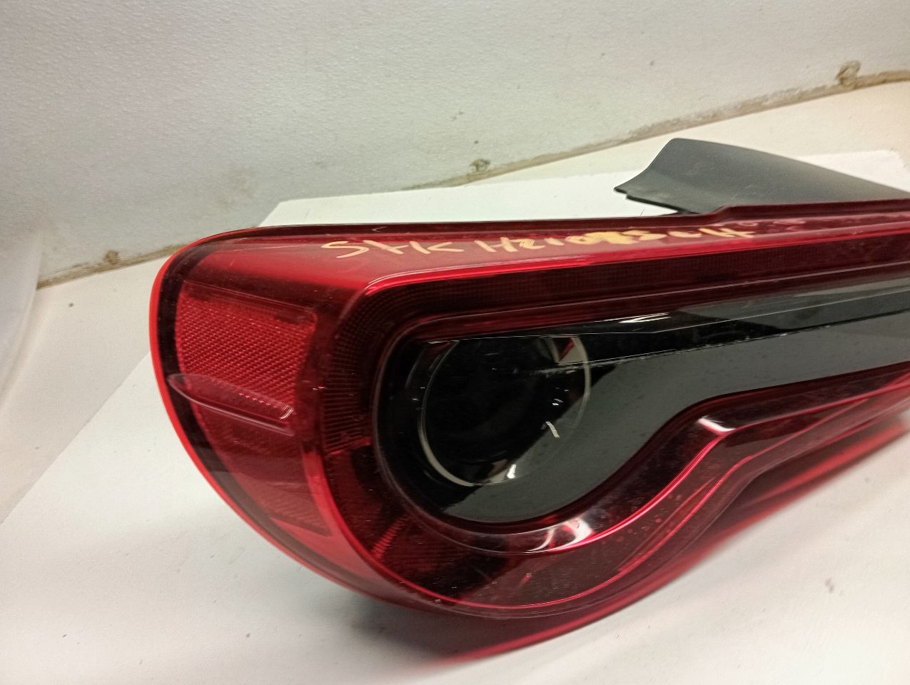 Part image 8