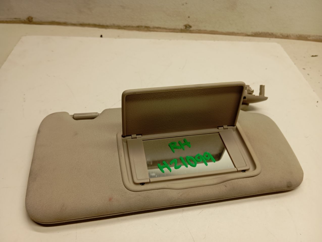 Part image 1
