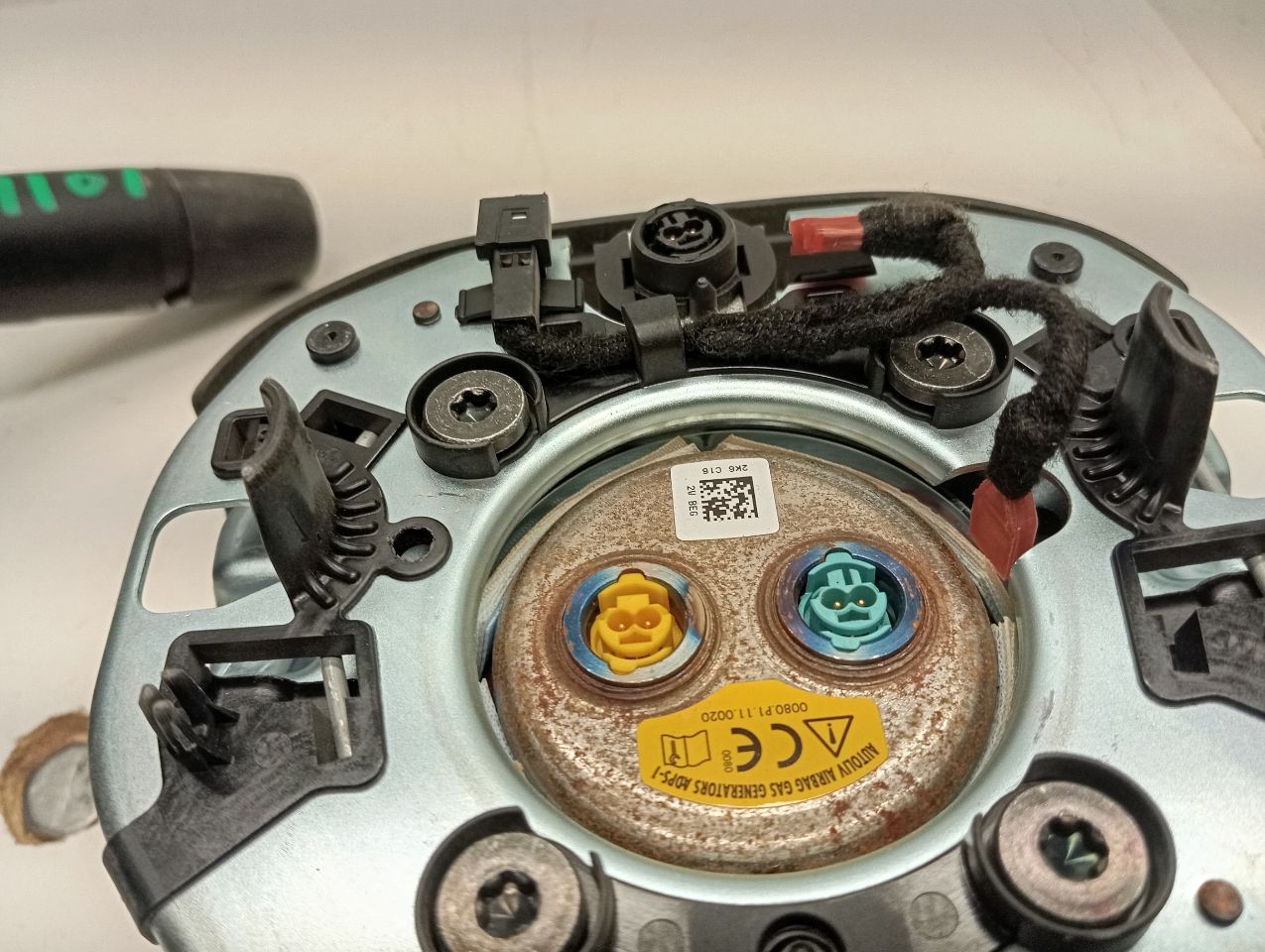 Part image 3