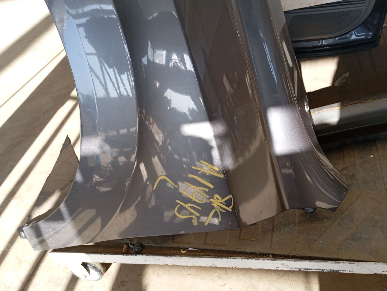 Part image 3
