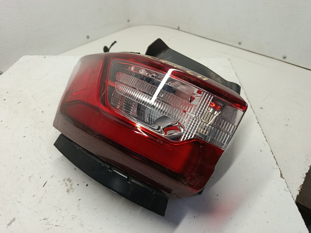 Part image 3