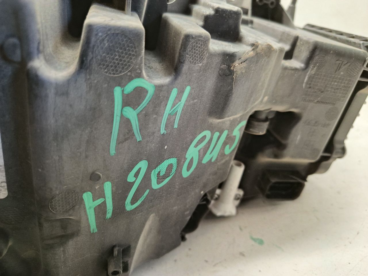 Part image 4
