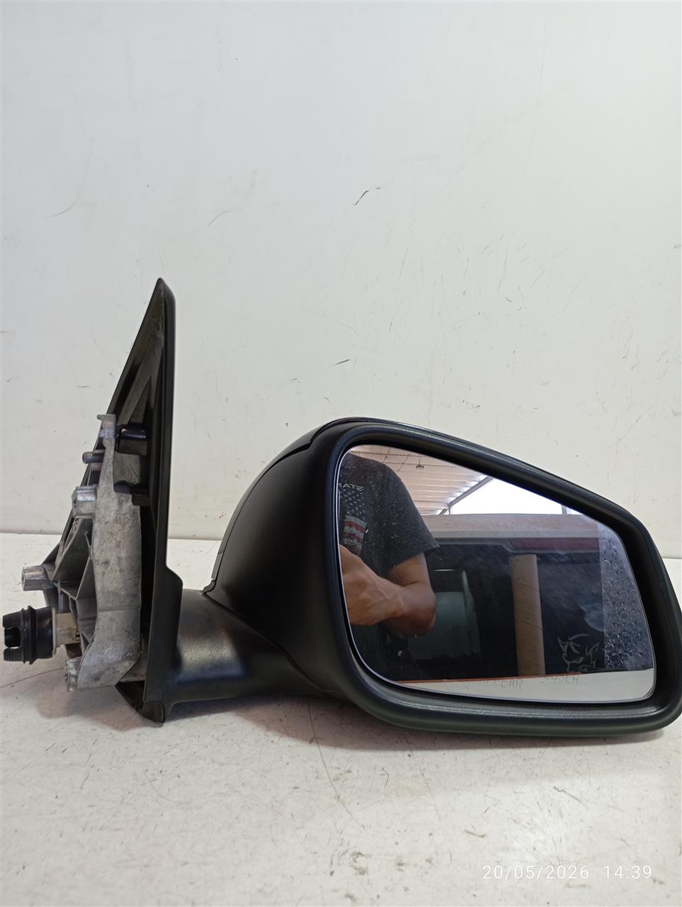 Part image 1